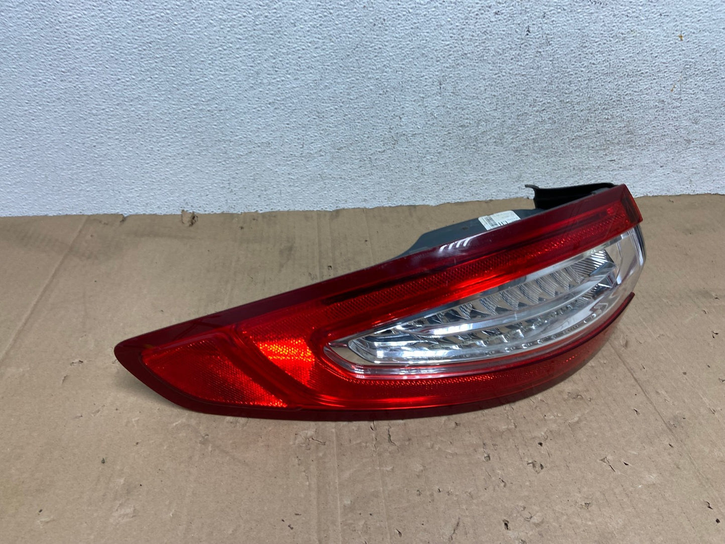 2013 to 2016 Ford Fusion Left Driver LH Side Tail Light AE9208 LK2