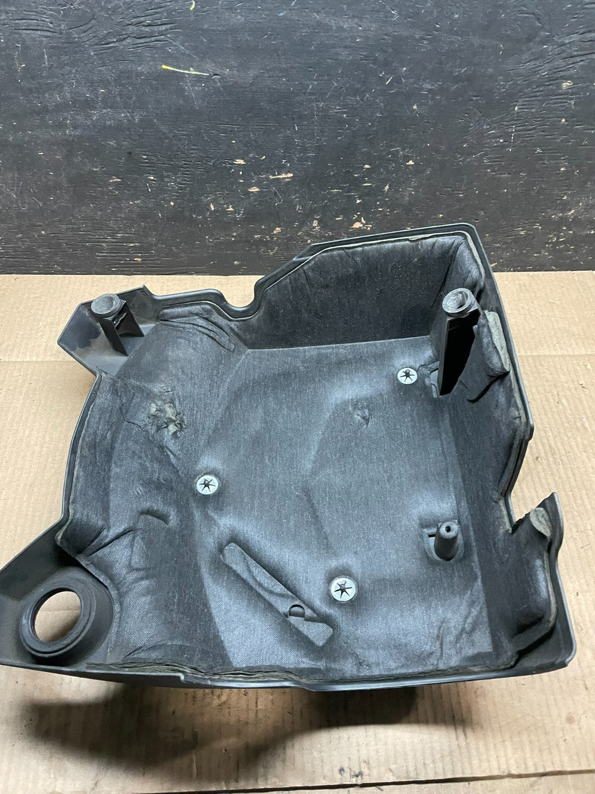 2008 to 2009 Saturn Vue 3.6L Engine Motor Cover T6608 DG7