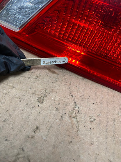 2007 2008 2009 Lexus Es350 Right Passenger RH Inner Tail Light AG4912 LK5
