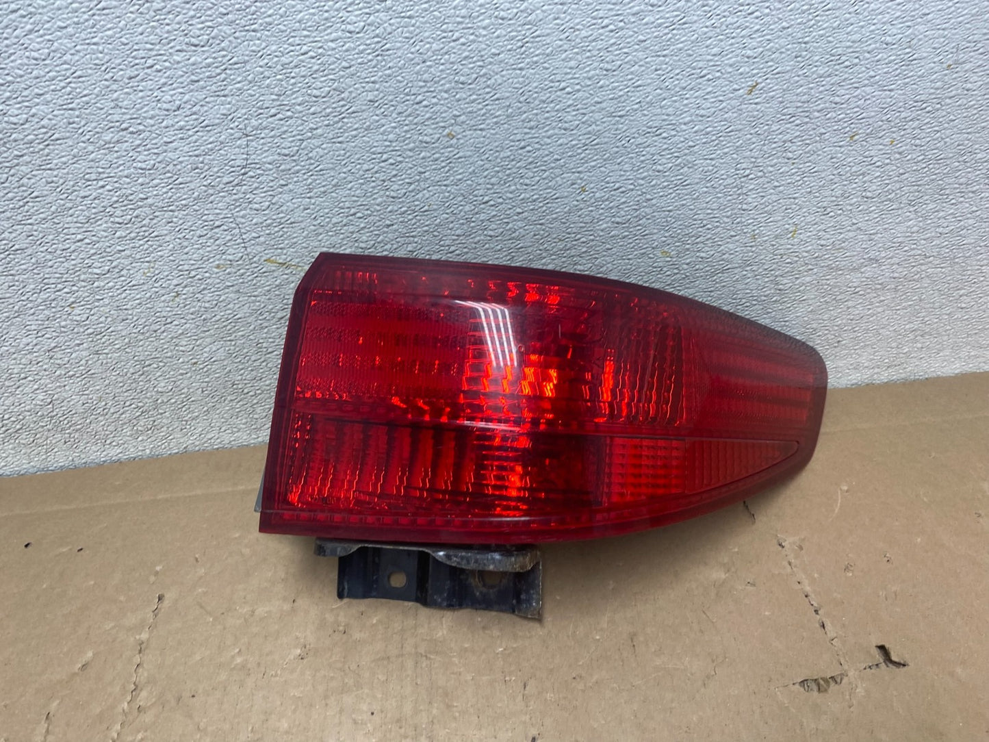 2005 Honda Accord Right Passenger Rh Side Tail Light Oem S0669 DW0