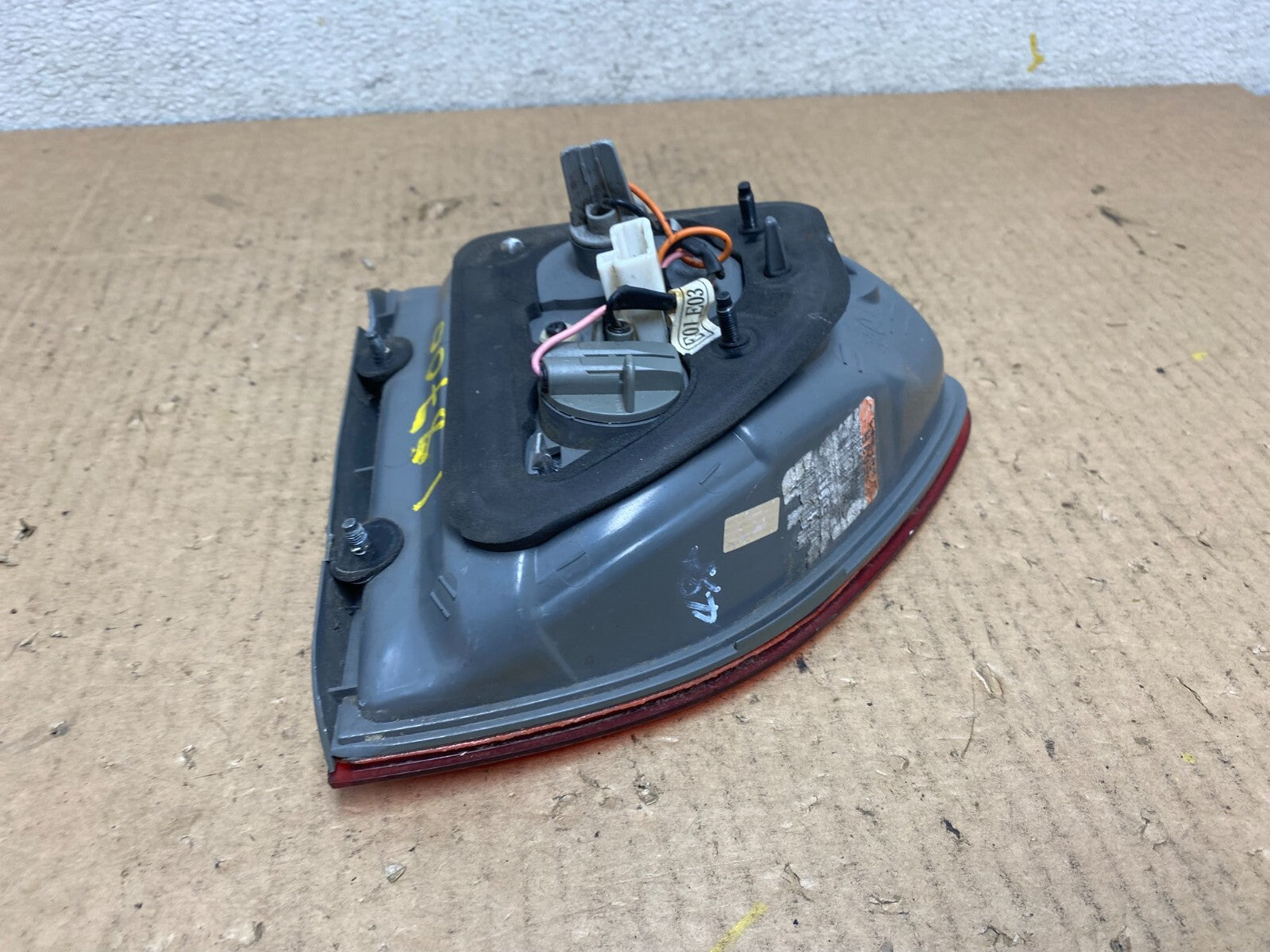 2007 to 2012 Hyundai Veracruz Right Passenger RH Inner Tail Light OEM L8700 DW5