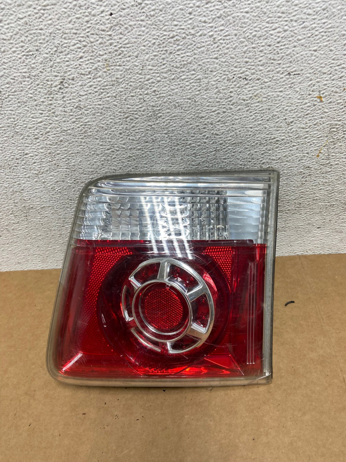 2007 to 2012 GMC Acadia Right Passenger Rh Hatch Tail Light Inner AE2937 LK0