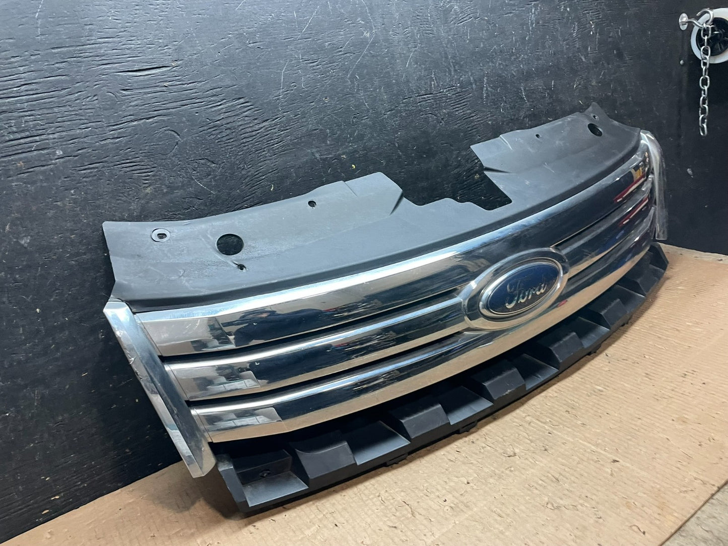 2008 to 2009 Ford Taurus Front Upper Grill Grille Chrome y6448 DG1