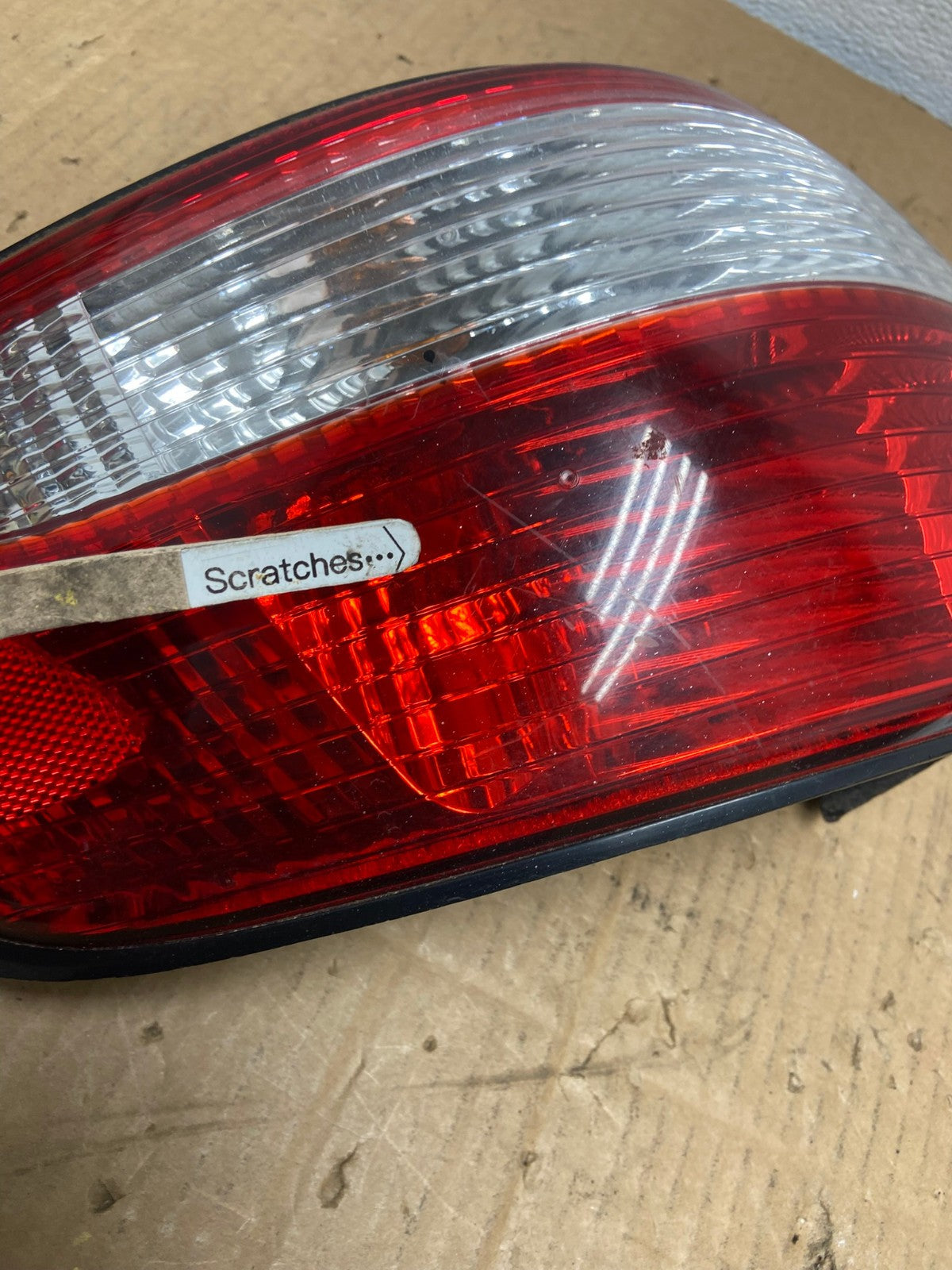 2001 2002 2003 Toyota Sienna Right Passenger Rh Side Tail Light AD1012 LK3