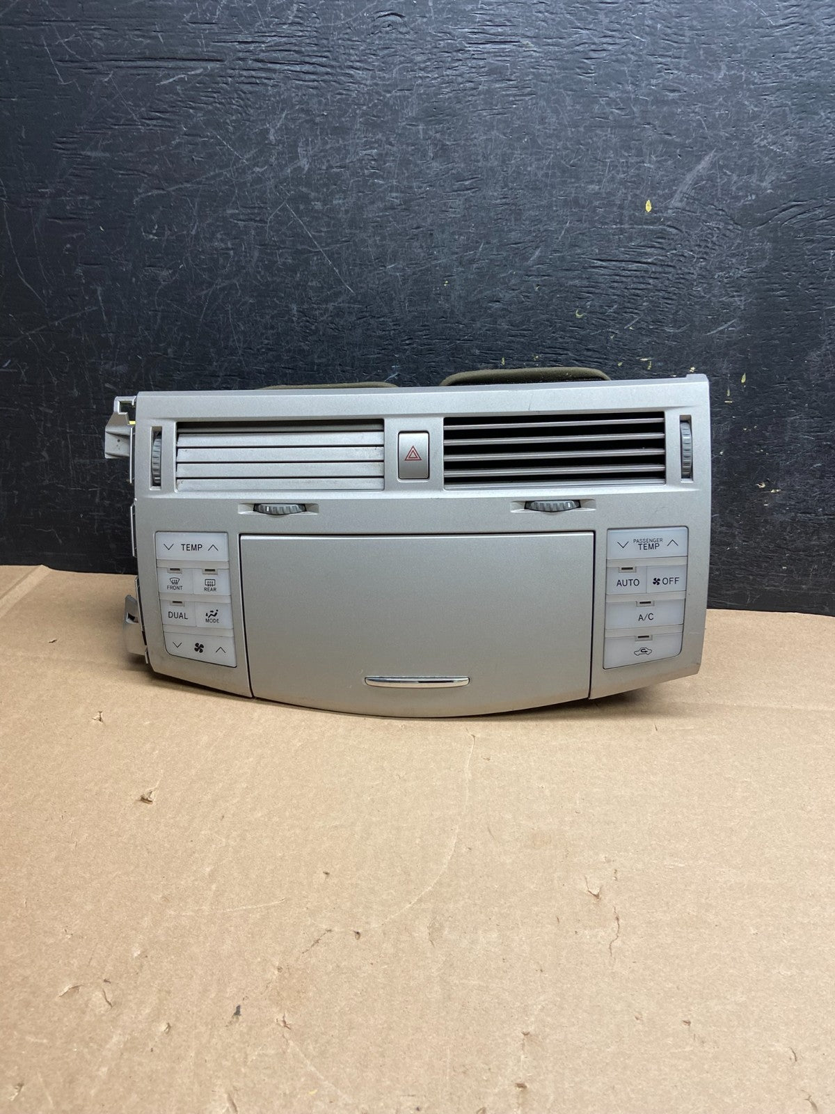 2005-2010 Toyota Avalon Climate Control A/C Heater Air Vent Panel Trim AI6264 DG0