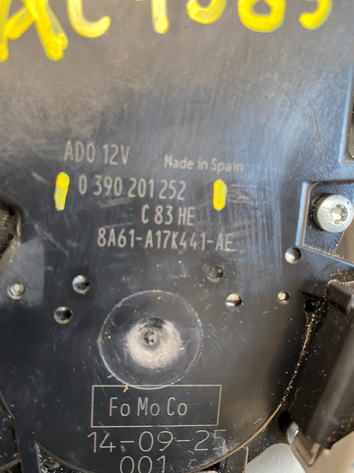 2011 to 2019 Ford Fiesta Rear Windshield Wiper Motor ac9583 DG4