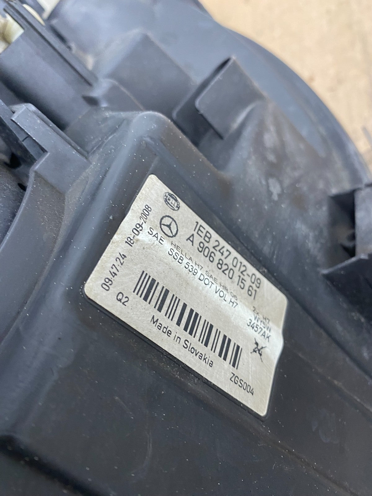 2007 to 2013 Mercedes Sprinter Headlight Left Driver Side Halogen AC6080 DW9