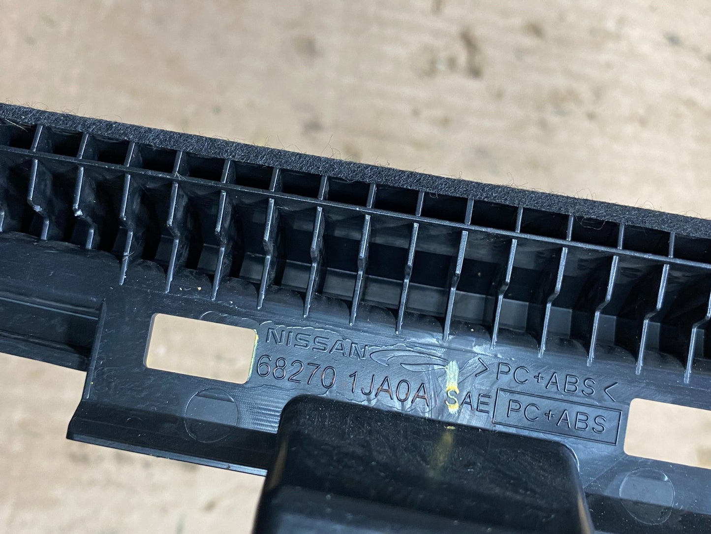 2011 to 2017 Nissan Quest Center Radio Trim Dash Panel Bezel Oem Z1910 DG5