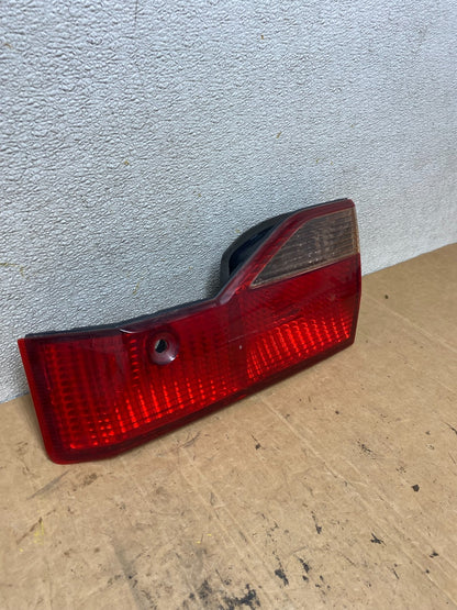 1998 to 2000 Honda Accord Right Passenger Side Inner Tail Light T2328 DW2