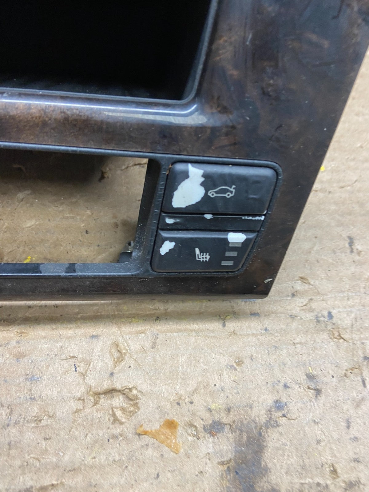 2008-2010 BMW 528i 535i 550i E60 Center Dash Lower Storage Cubby Trim  W9794 DG1
