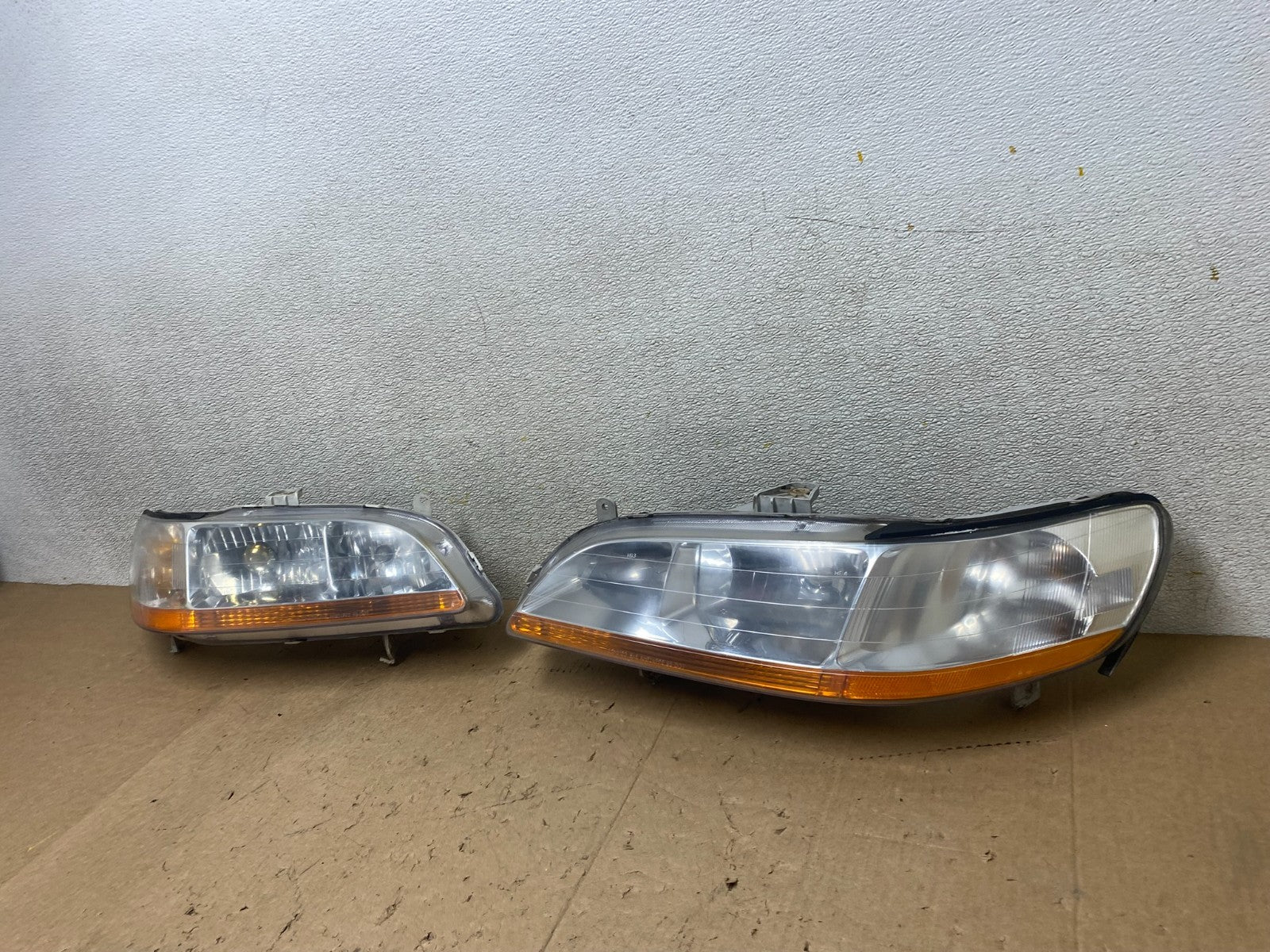 1998 to 2002 Honda Accord Left+Right Set Side Headlights W9030 DW1