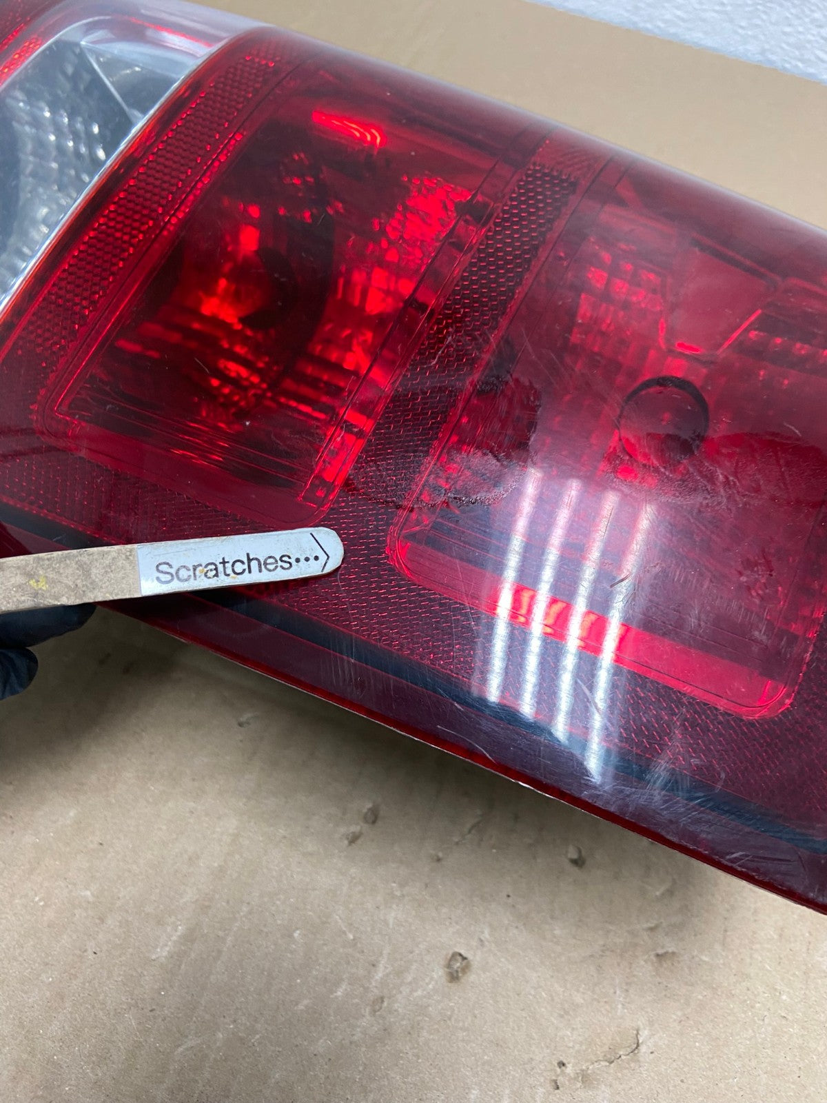 2005 to 2006 Jeep Grand Cherokee Left Driver Side Lh Tail Light AC3776 LK3