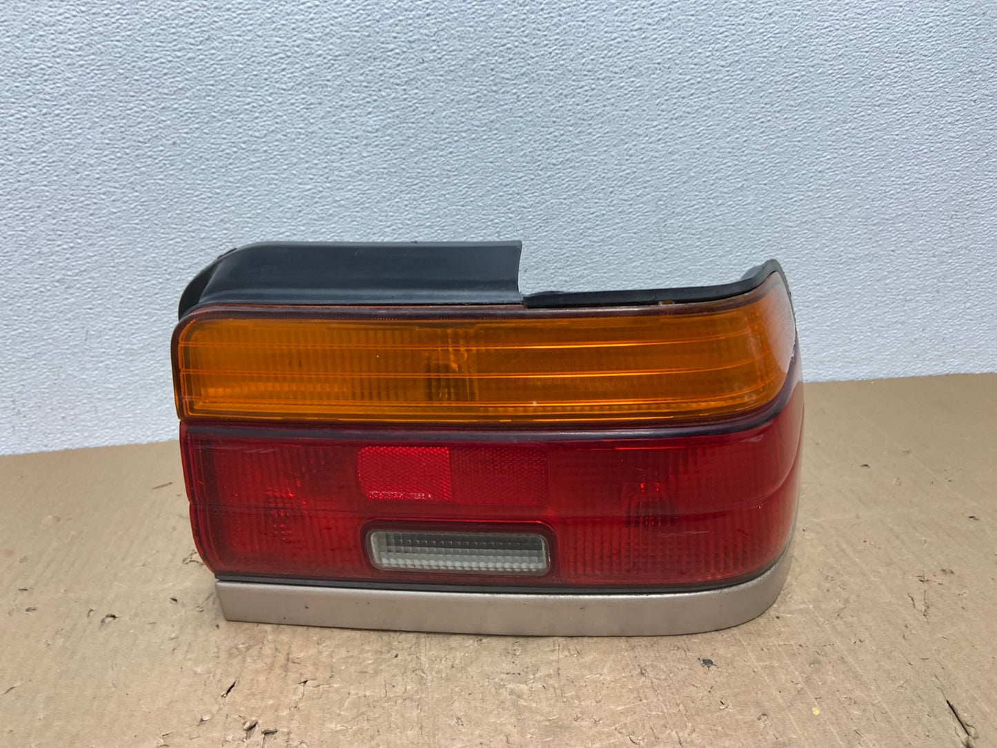 1993 to 1995 Toyota Corolla Right Passenger RH Side Tail Light Oem AC0336 LK0