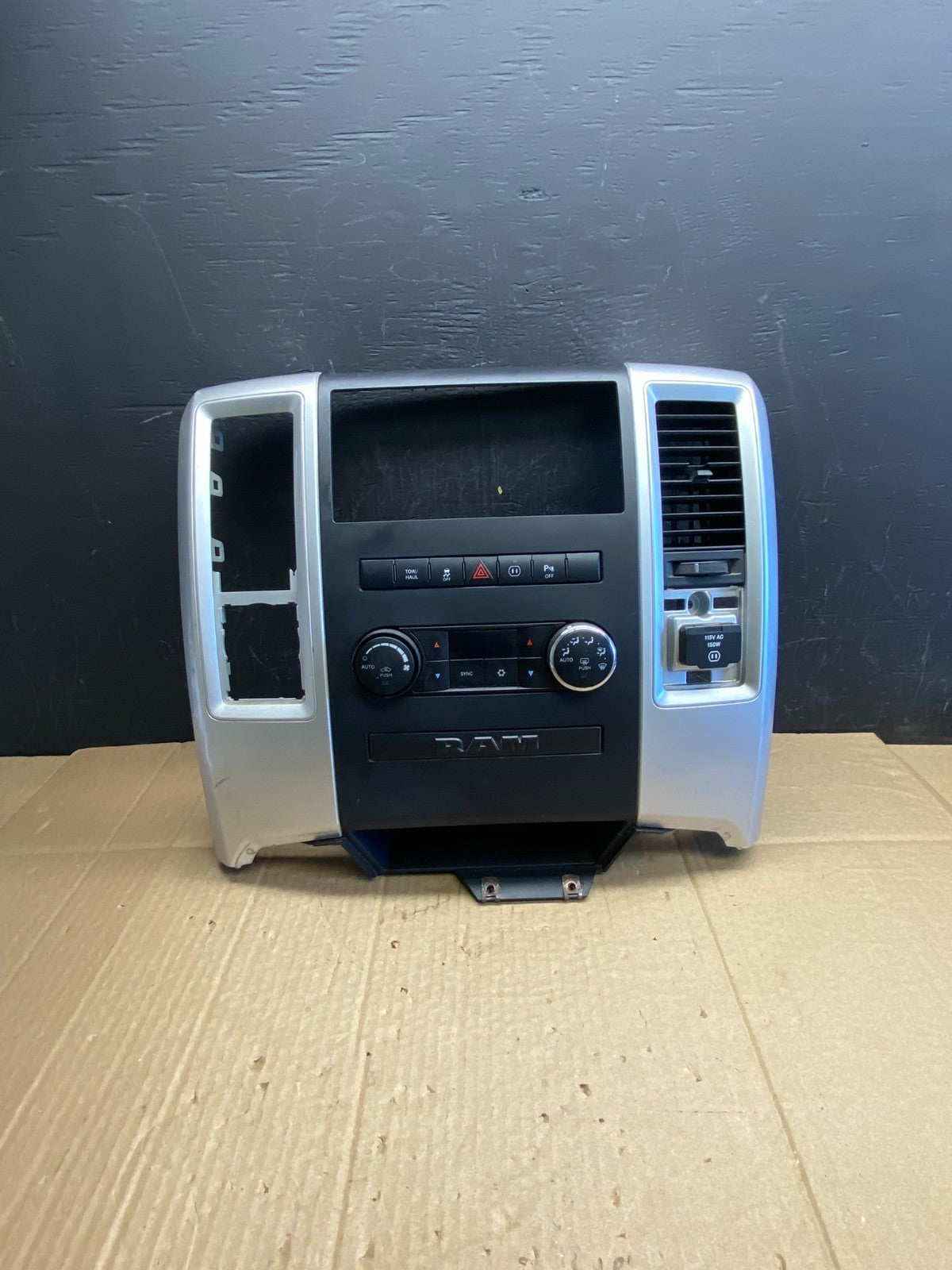 2009 to 2012 Dodge Ram 1500 Center Dash Radio Screen Climate Panel ac9404 DG1