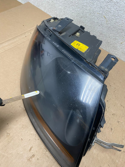2000 to 2006 Audi TT Right Passenger RH Side Halogen Headlight Oem R1284 DW4