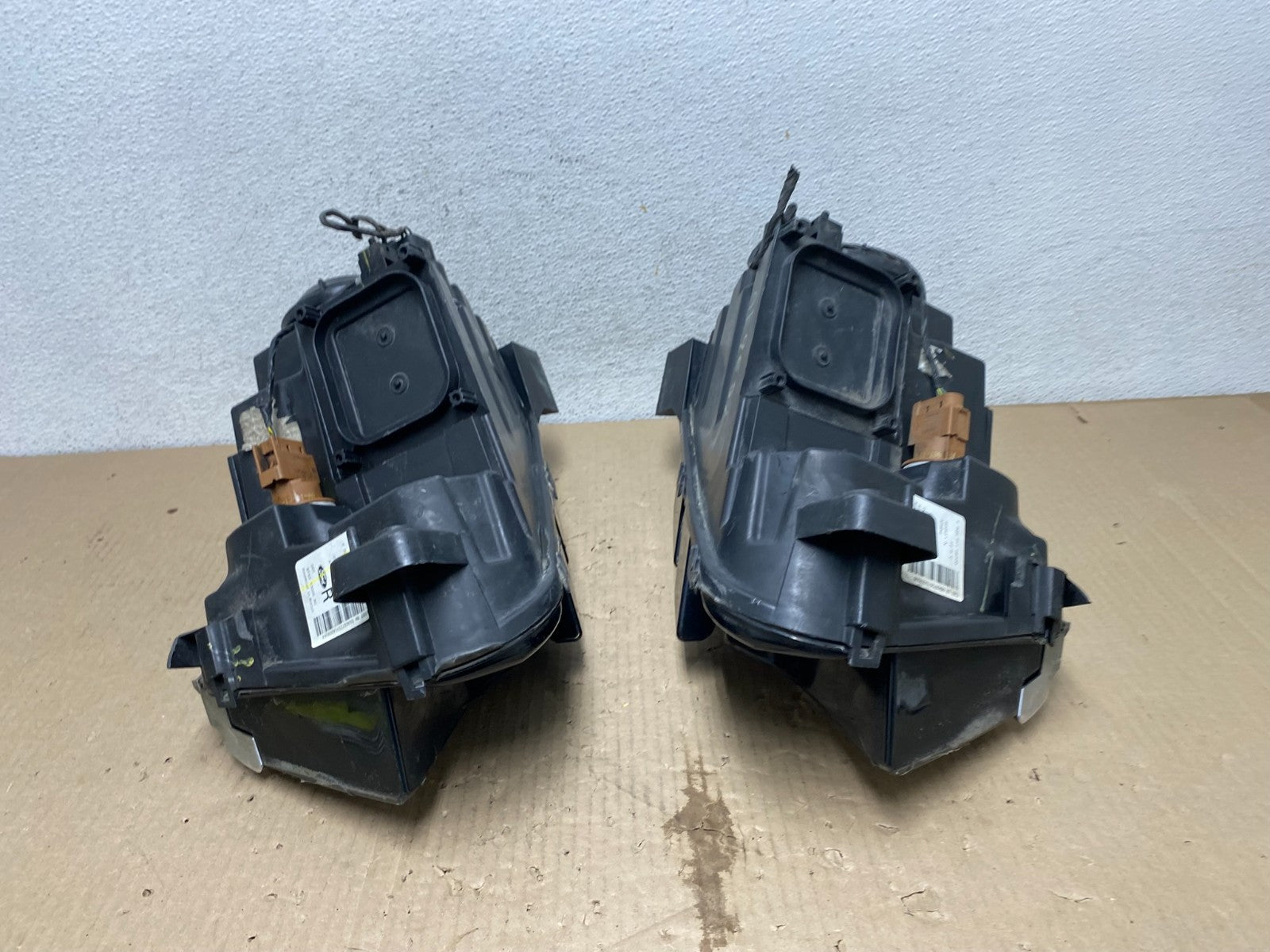 2011 to 2014 Ford Edge Front Left+Right Headlights Halogen AE9687 DW16