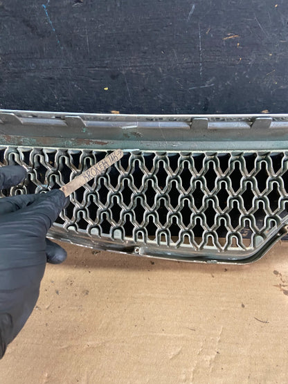 2007 to 2011 Hyundai Veracruz Chrome Grille Grill OEM O7816 DG12