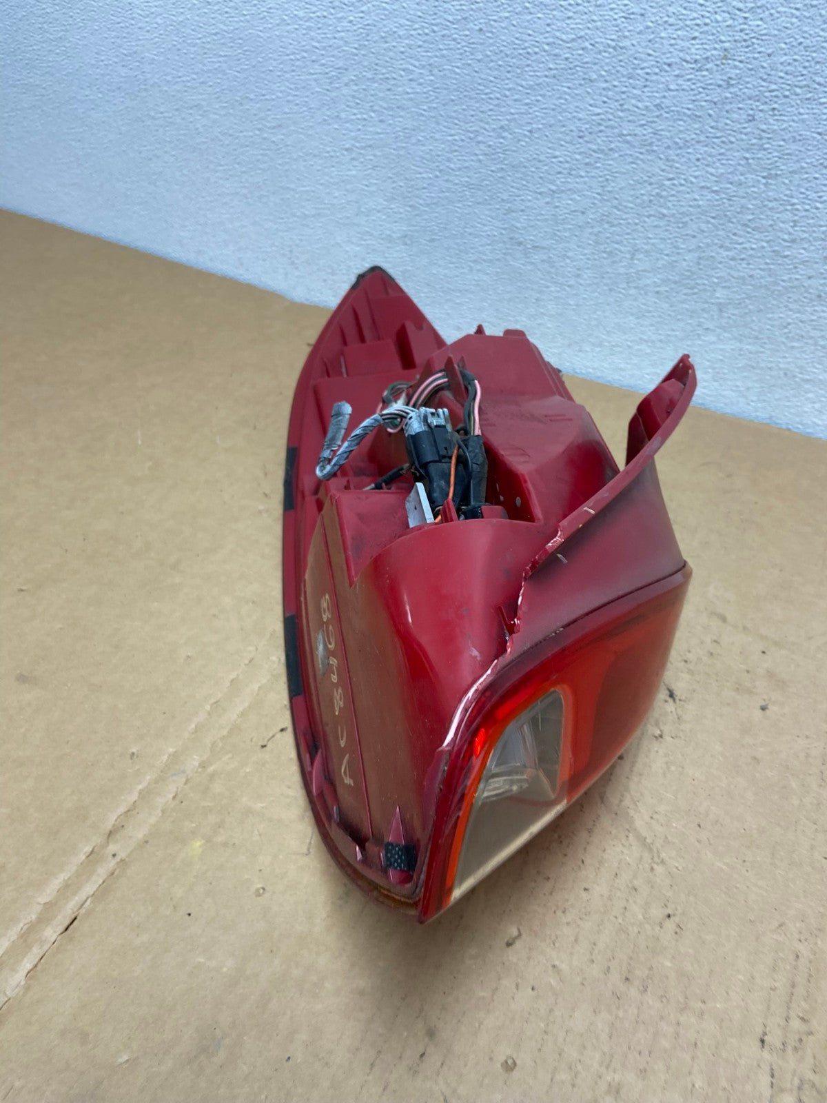 2012 2013 2014 Hyundai Veloster Right Passenger RH Tail light AC8468 LK7