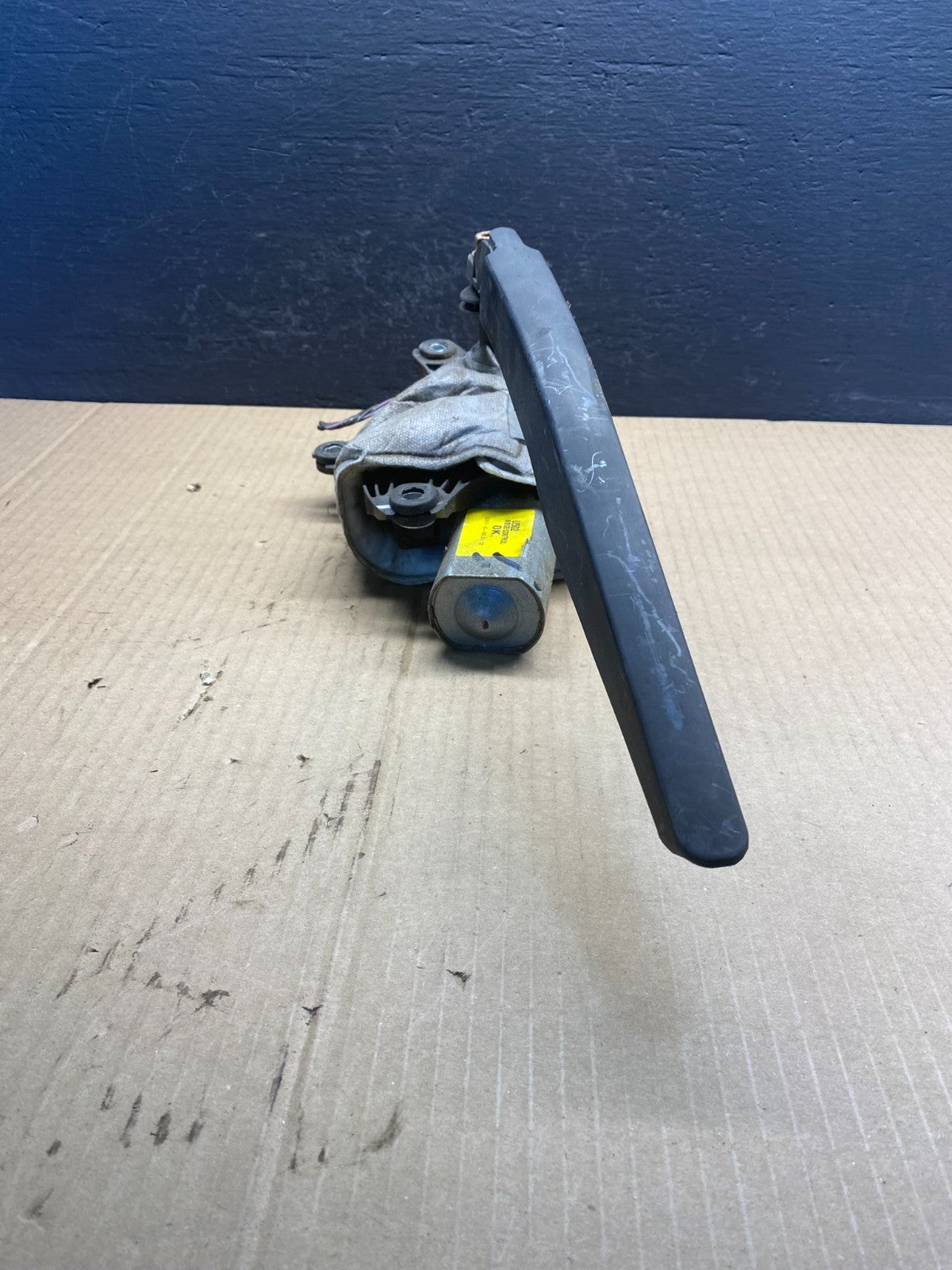 2011 to 2019 Ford Explorer Rear Windshield Wiper Motor AC0885 DG2