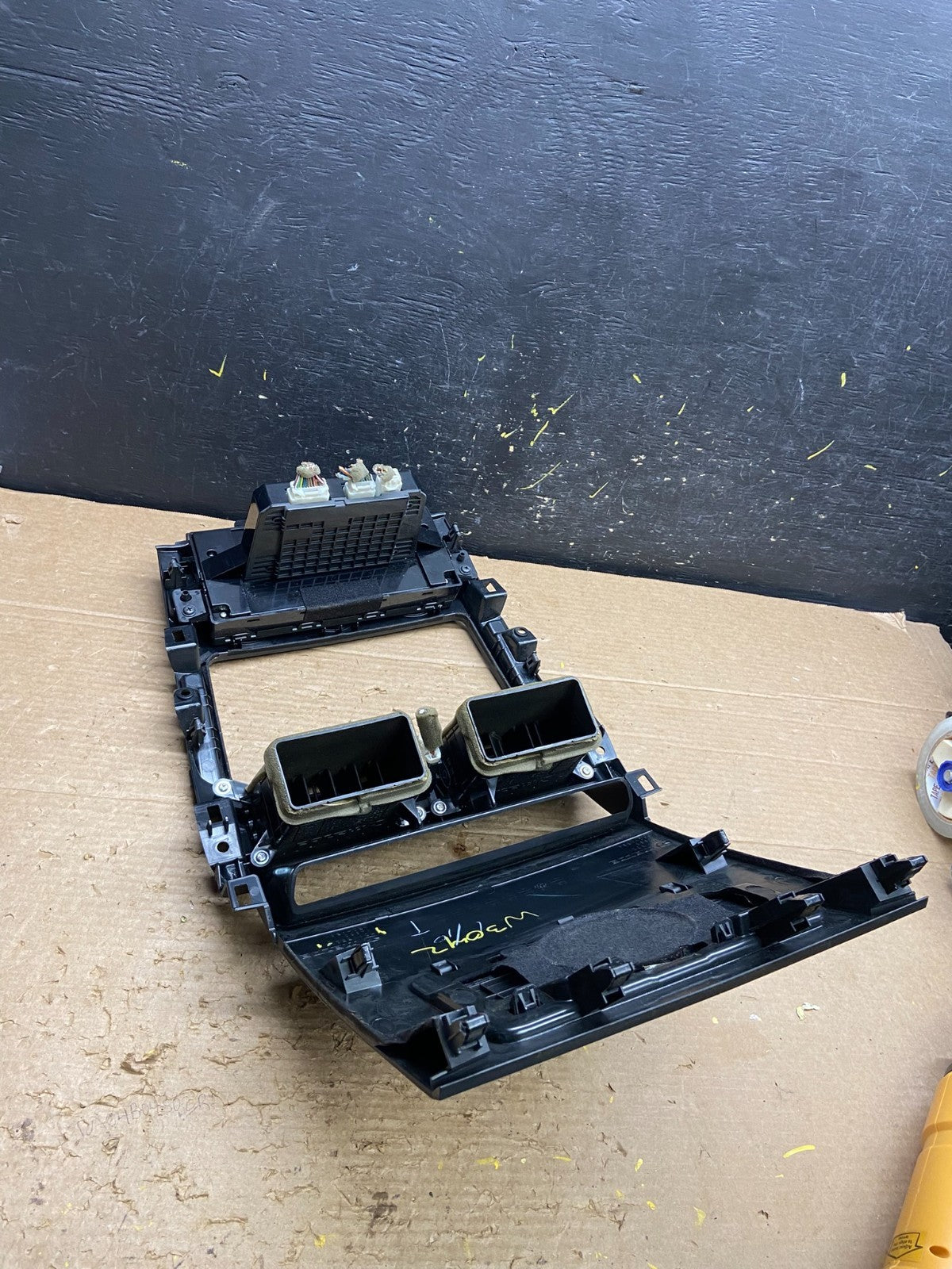 2007 - 2009 Mazda CX-9 Radio Dash Trim Bezel W/Vent AC Climate Control W3042 DG3