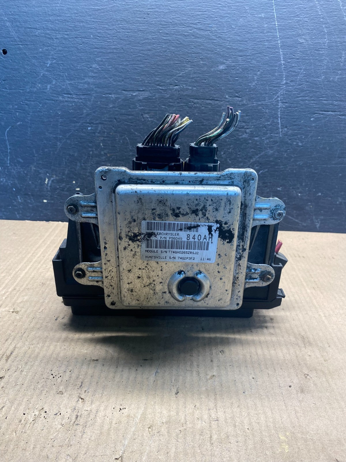 2005 Jeep Grand Cherokee Commander Fuse Box BCM Body Control Module AE64104
