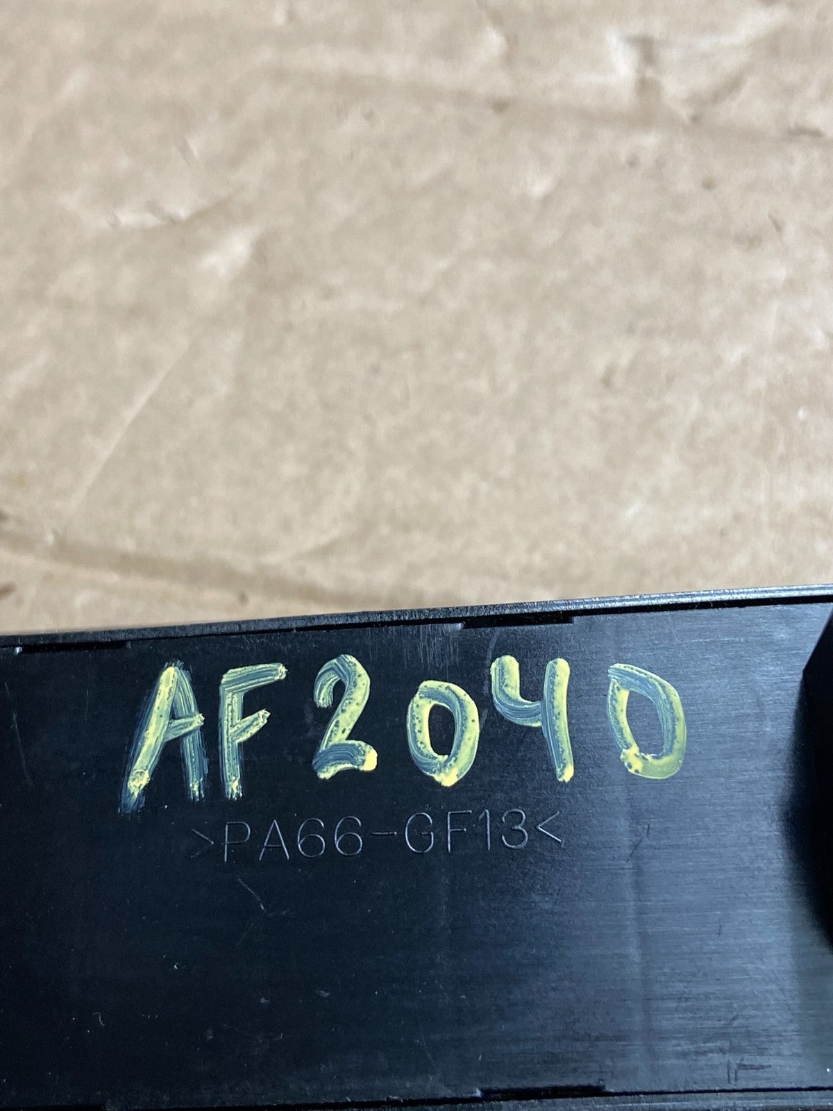 2007 - 2014 Chevrolet Tahoe Yukon Pedal Traction Control Switch AF2040 DW5