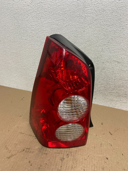2005 2006 Mazda Tribute Left Driver LH Tail Light AE8774 DW0