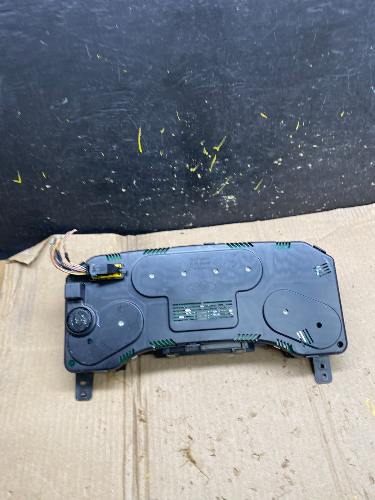 2007 to 2008  Lincoln Navigator Speedometer Gauge Cluster x5945 DG5
