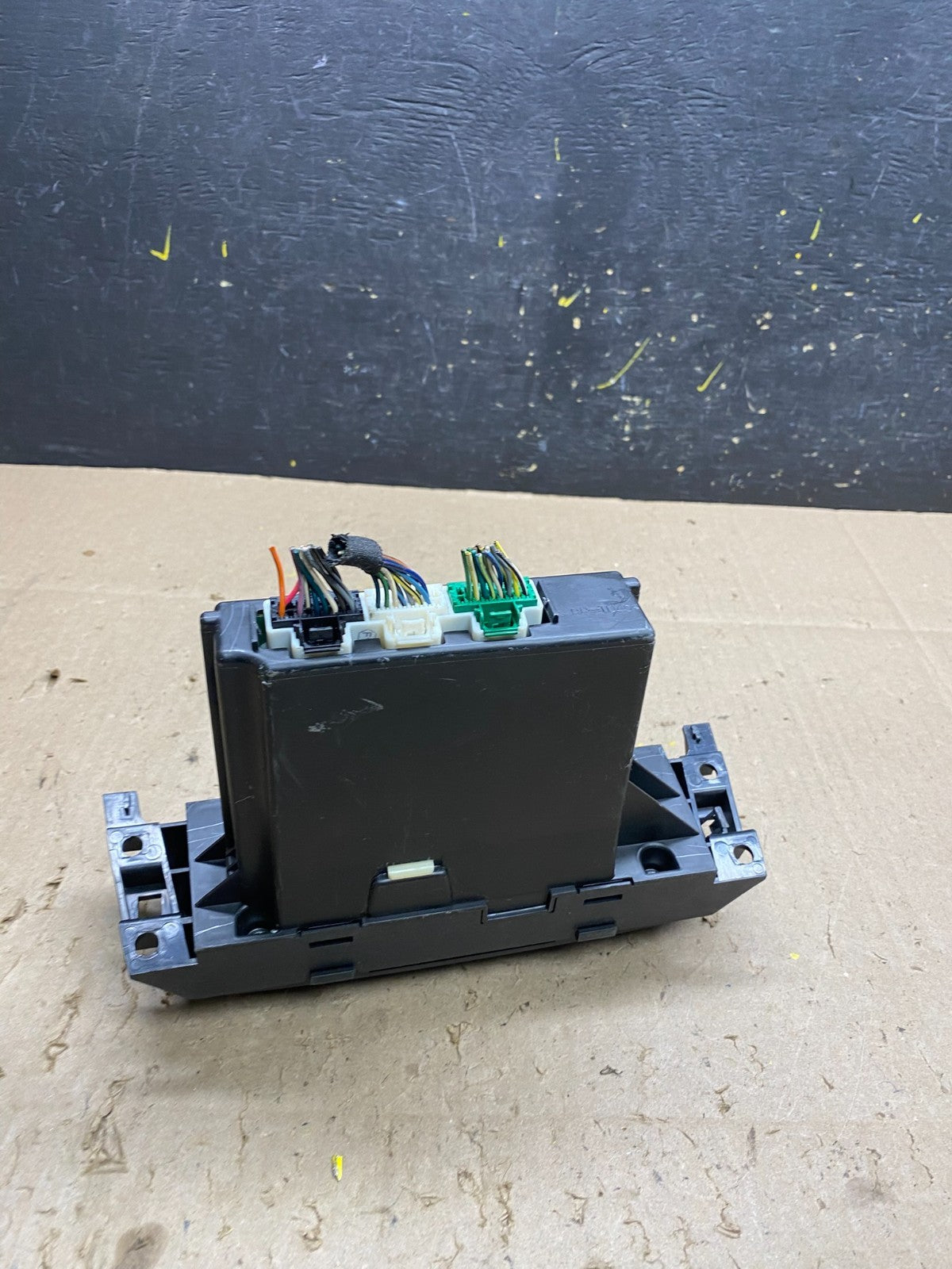 2006 to 2011 Cadillac DTS AC Heater Climate Control Panel u5029 DG4