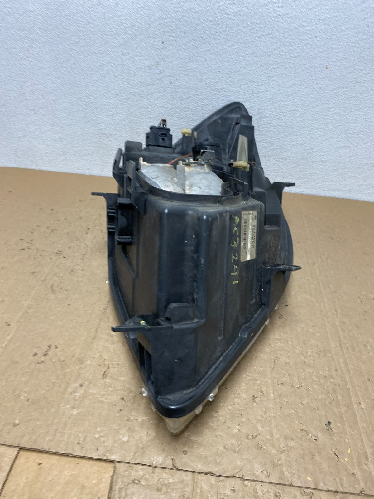 2007 to 2013 Mercedes Sprinter Headlight Left Driver Side Halogen AC7241 DW7