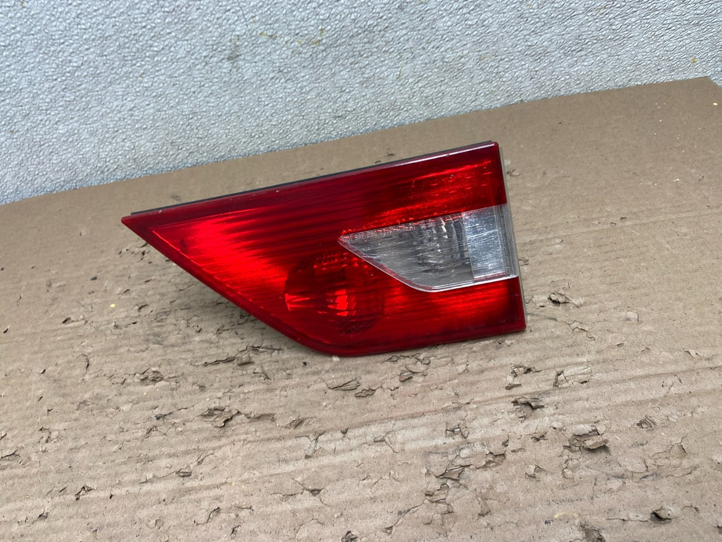 2004 2005 2006 Bmw X3 Right Passenger Rh Inner Tail Light OEM AB1687 DW0