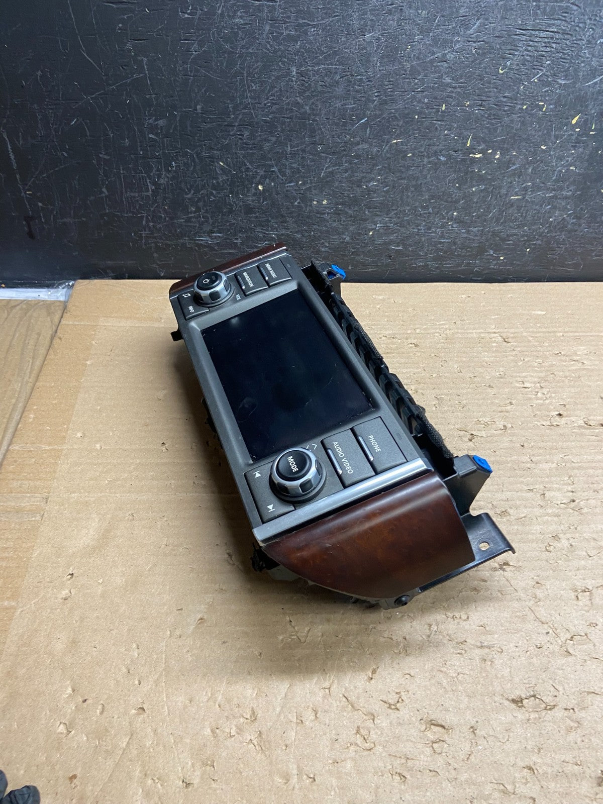 2010 - 2013 Land Range Rover Screen Navigation Radio Display AG8523 DG2