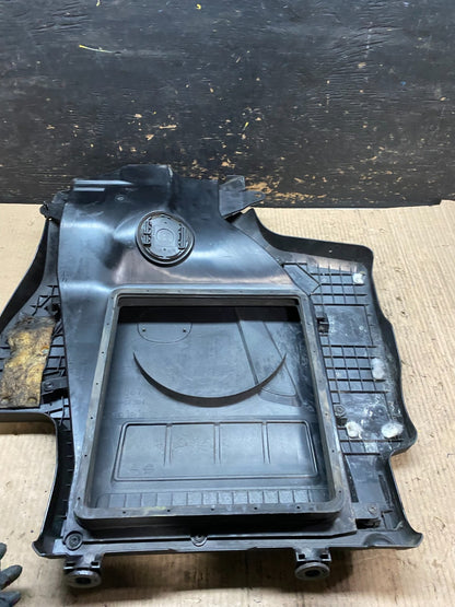 2010 2011 2012 Mazda CX7 CX-7 2.3L Engine Shield Top Cover V4249 DG4