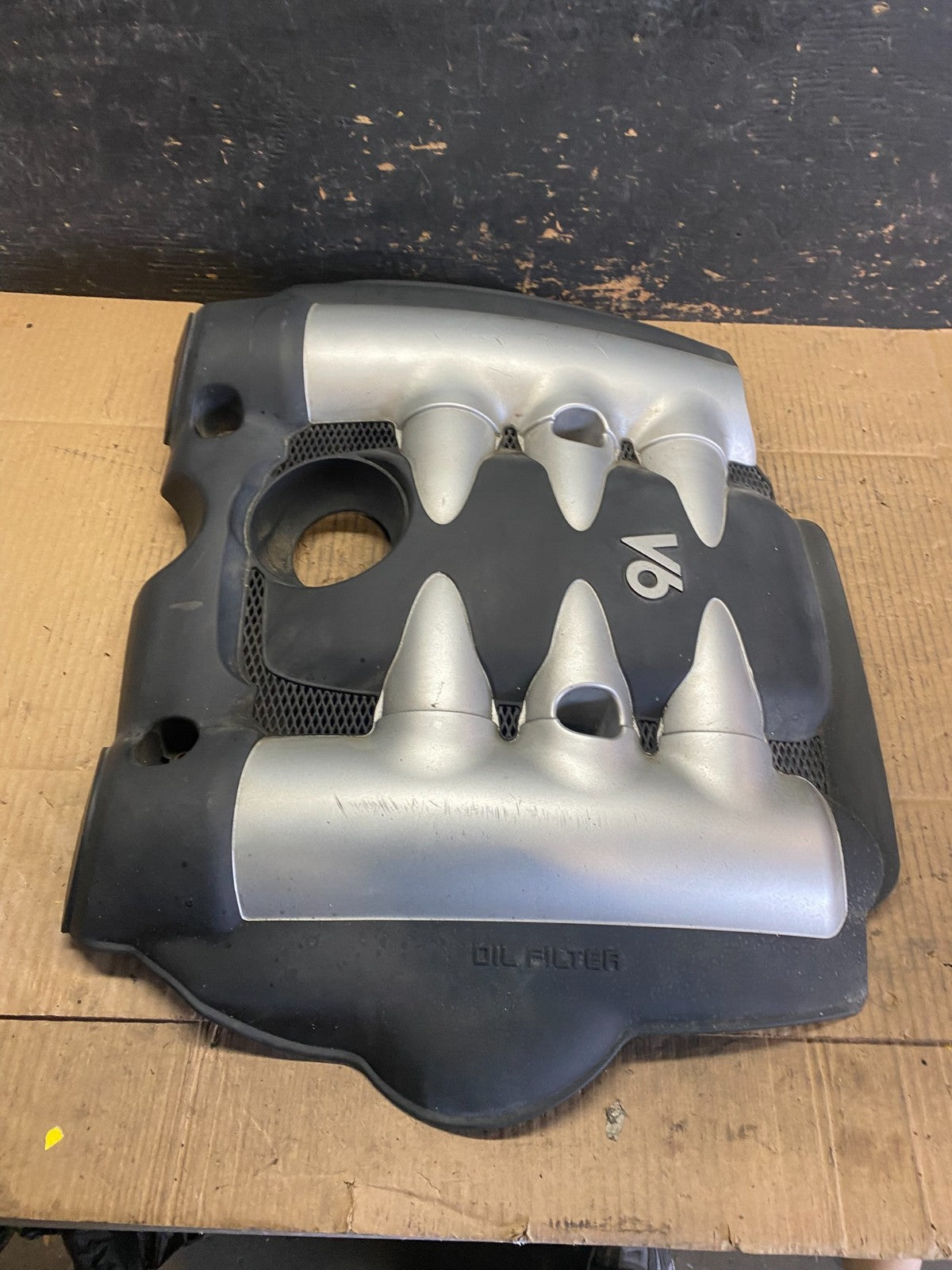 2006 to 2008 Kia Sedona V6 3.8L Engine Motor Cover t6773 DG3