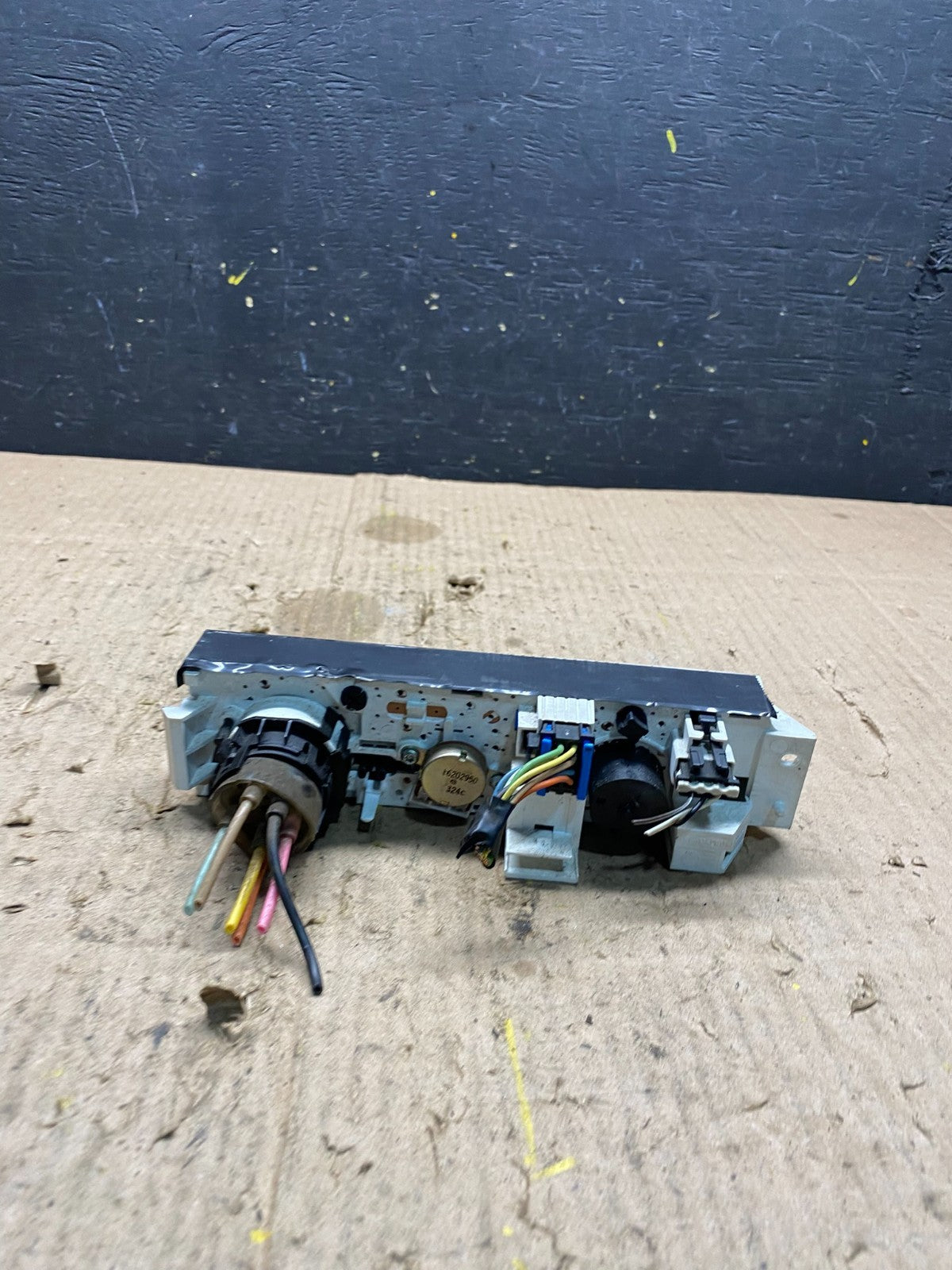 2001 - 2007 GMC Chevrolet Astro Express Climate Control A/C p1887 DG4