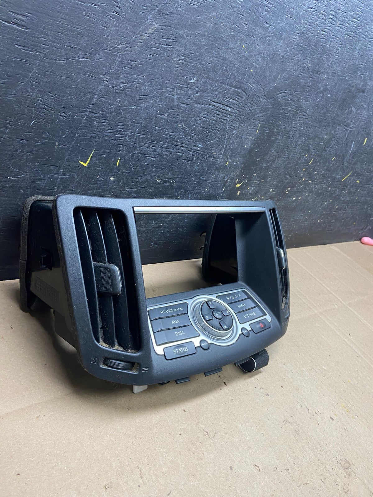 2008 - 2012 Infiniti G35 EX35 Radio Player Screen Panel Bezel t9254 DG1