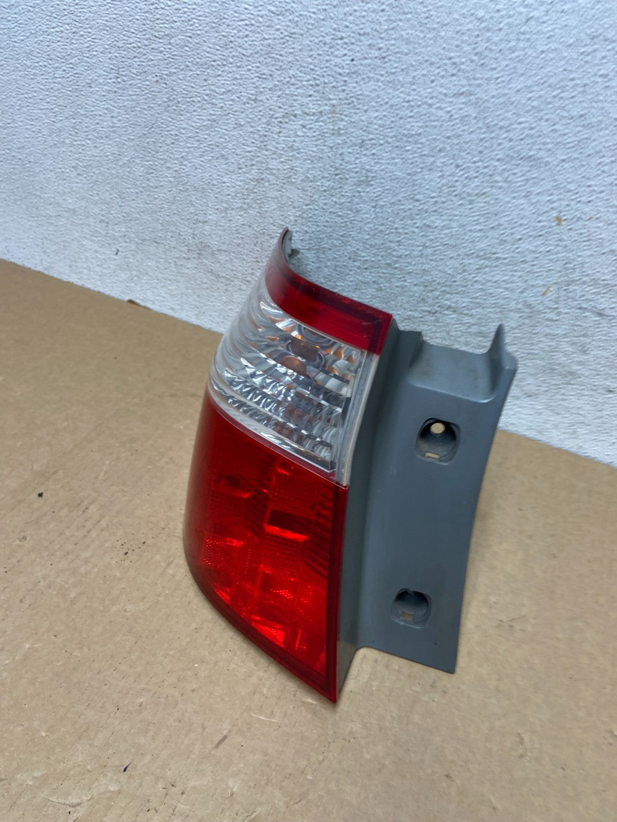 2005 2006 2007 Honda Odyssey Left Driver LH Side Tail Light AF9538 DW1