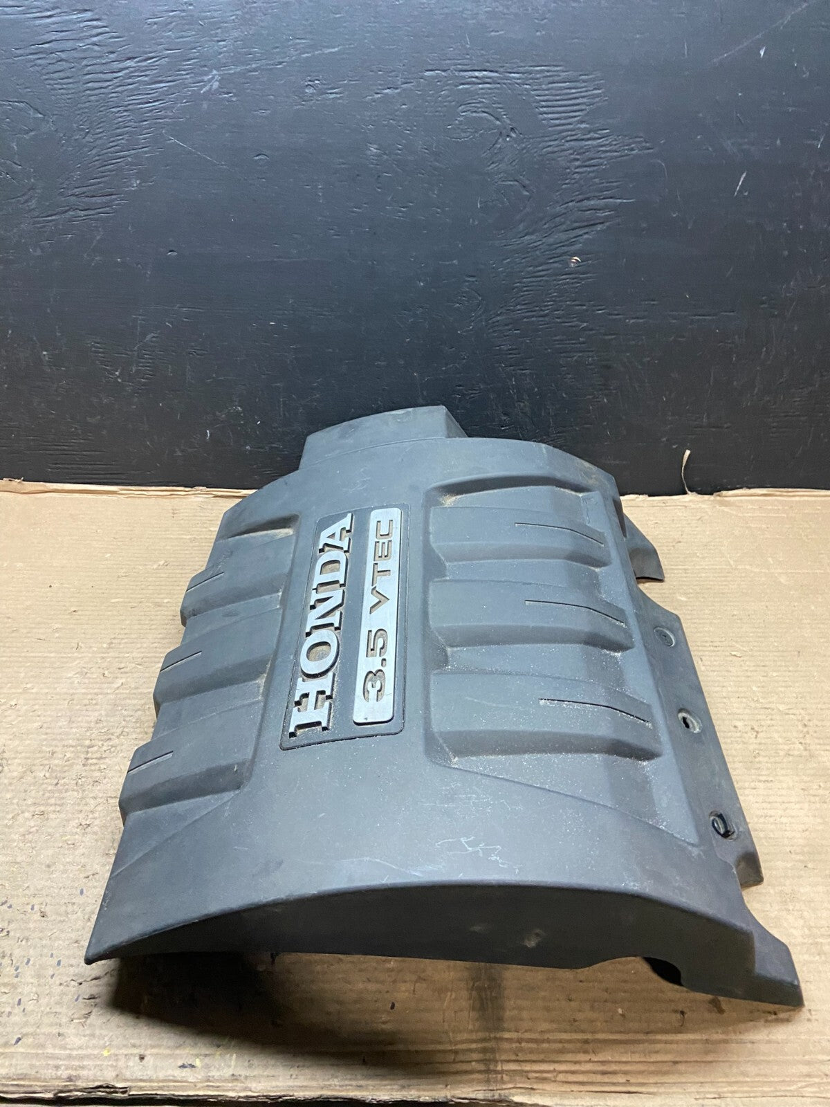 2006 to 2008 Honda Pilot Engine Cover Trim Bezel OEM E8338 DG12