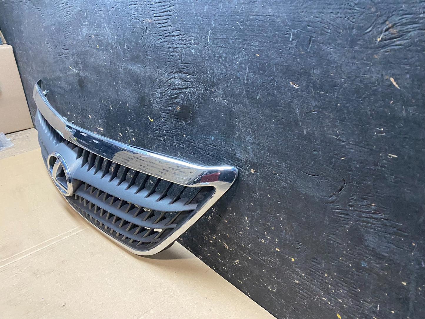 2006 to 2009 Lexus RX400H Front Upper Grill Grille Oem X2968 DG1