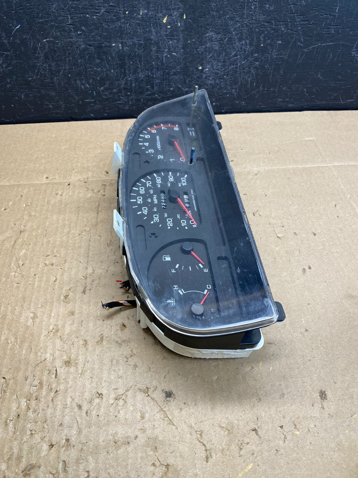 1994 to 1997 Nissan Hardbody D21 Pathfinder Gauge Cluster AC67681