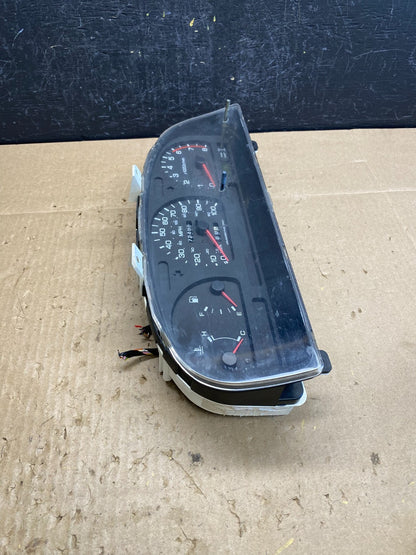 1994 to 1997 Nissan Hardbody D21 Pathfinder Gauge Cluster AC67681