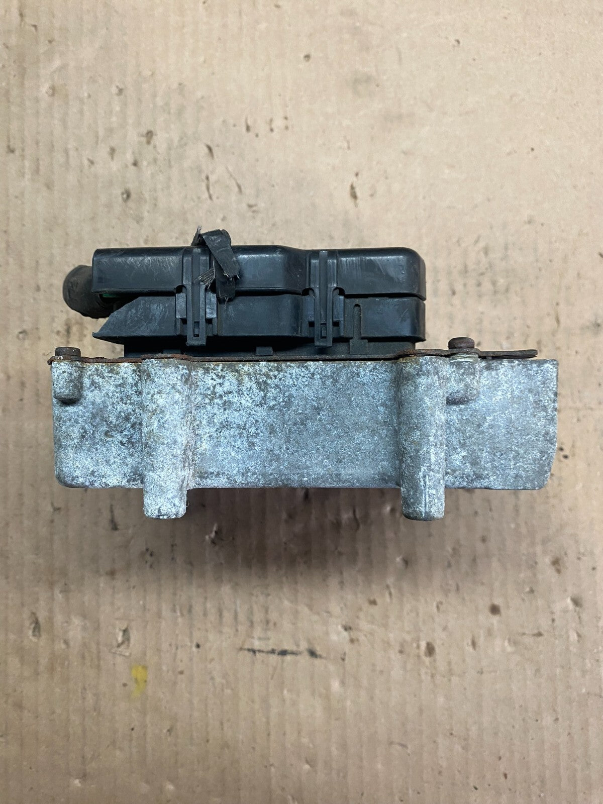 Control Module Chrysler 04744512 D04262
