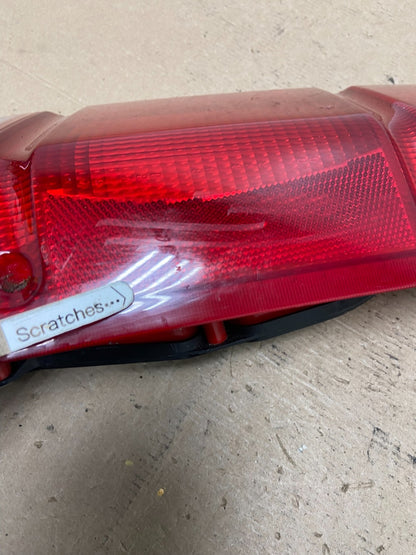 1999 - 2002 Land Rover Discovery Right Passenger Side Tail Light AF4776 DW3