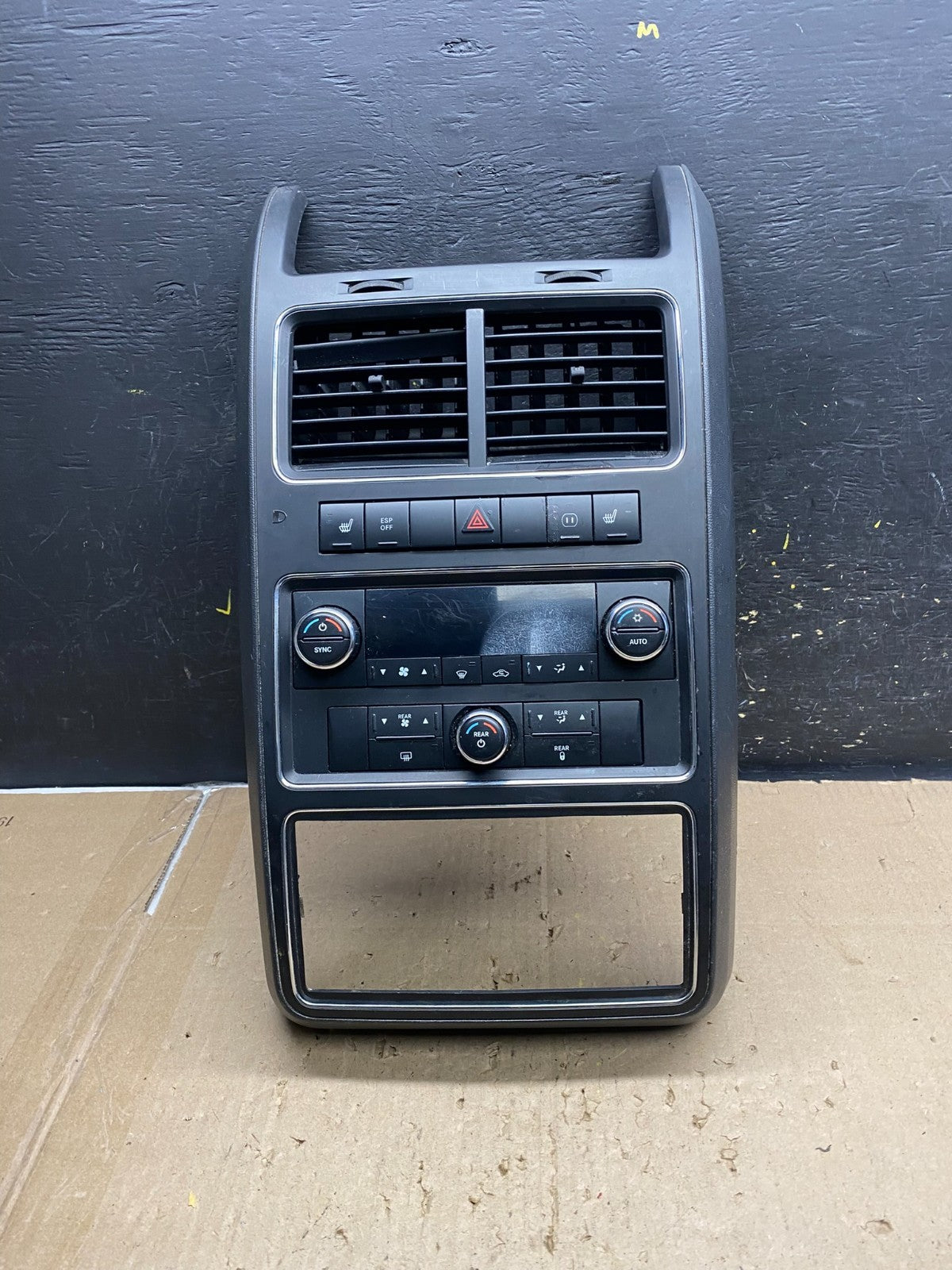 2009-2010 Dodge Journey Heater Air Vent Temperature Climate Control Panel AB53660