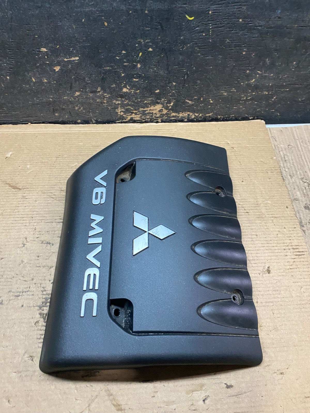 2007 to 2020 Mitsubishi Outlander GT 3.0L V6 Mivec Engine Cover Oem V9377 DG2