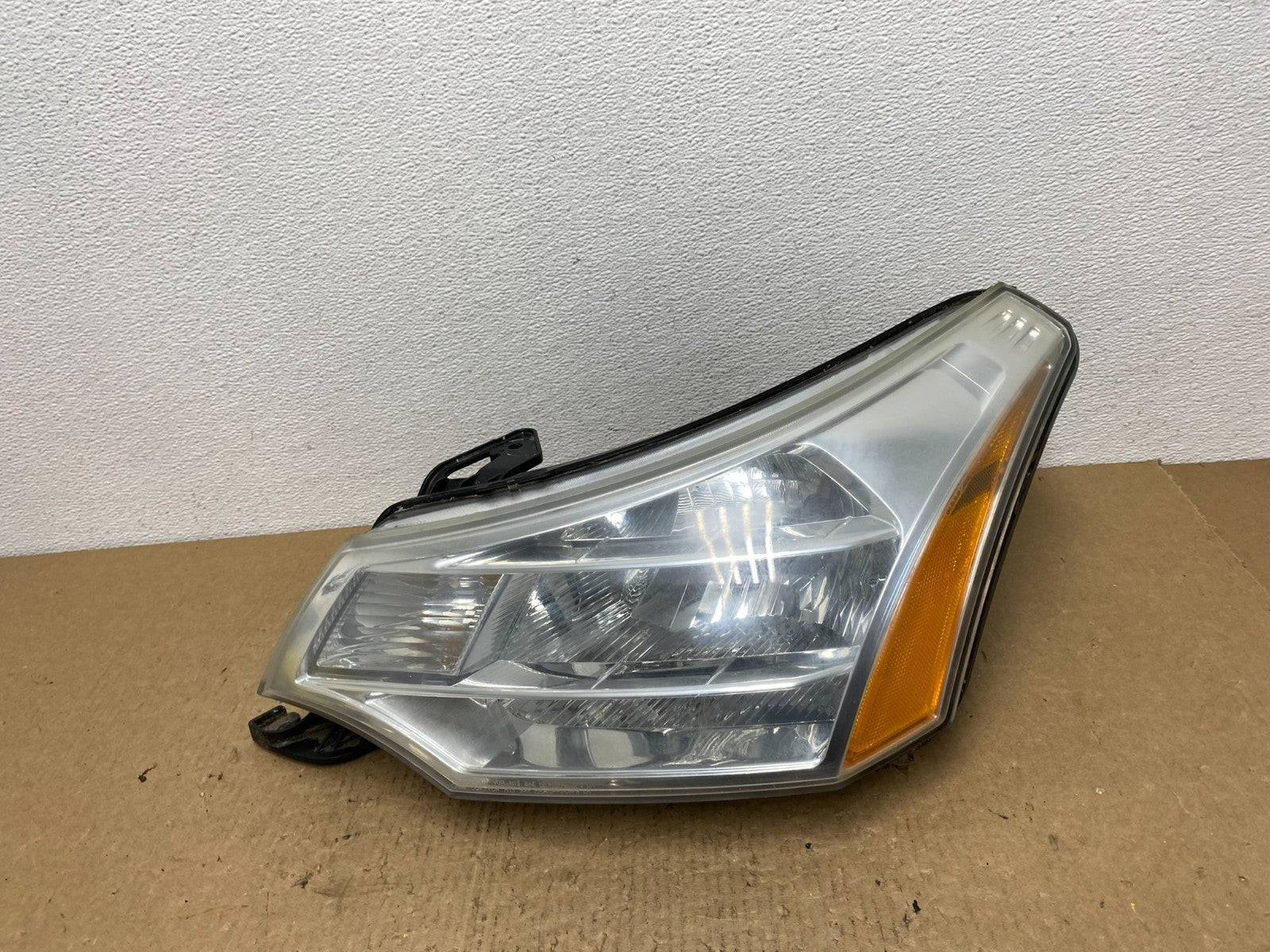 2008 2009 2010 2011 Ford Focus Left Driver Lh Headlight Halogen Oem AC1572 DW0