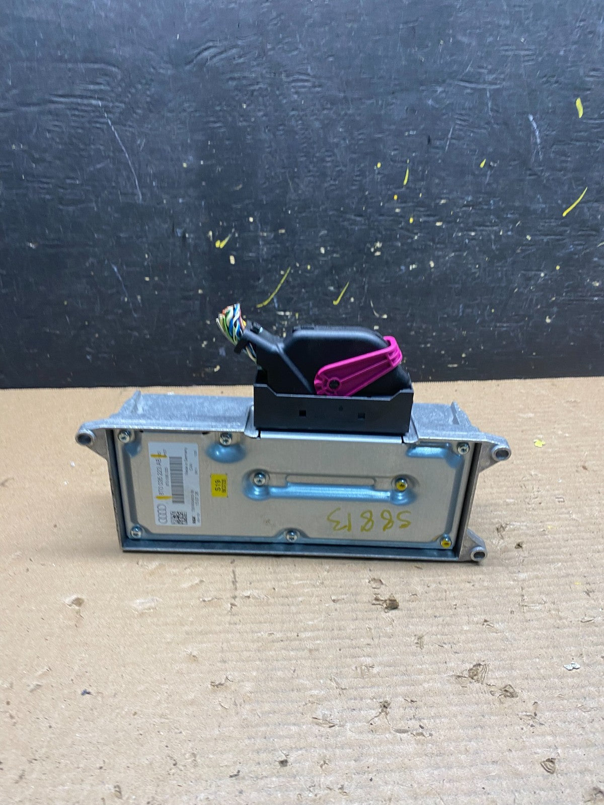 2008 to 2012 Audi A4 Bose Radio Stereo Amplifier Amp OEM S8813 DG4