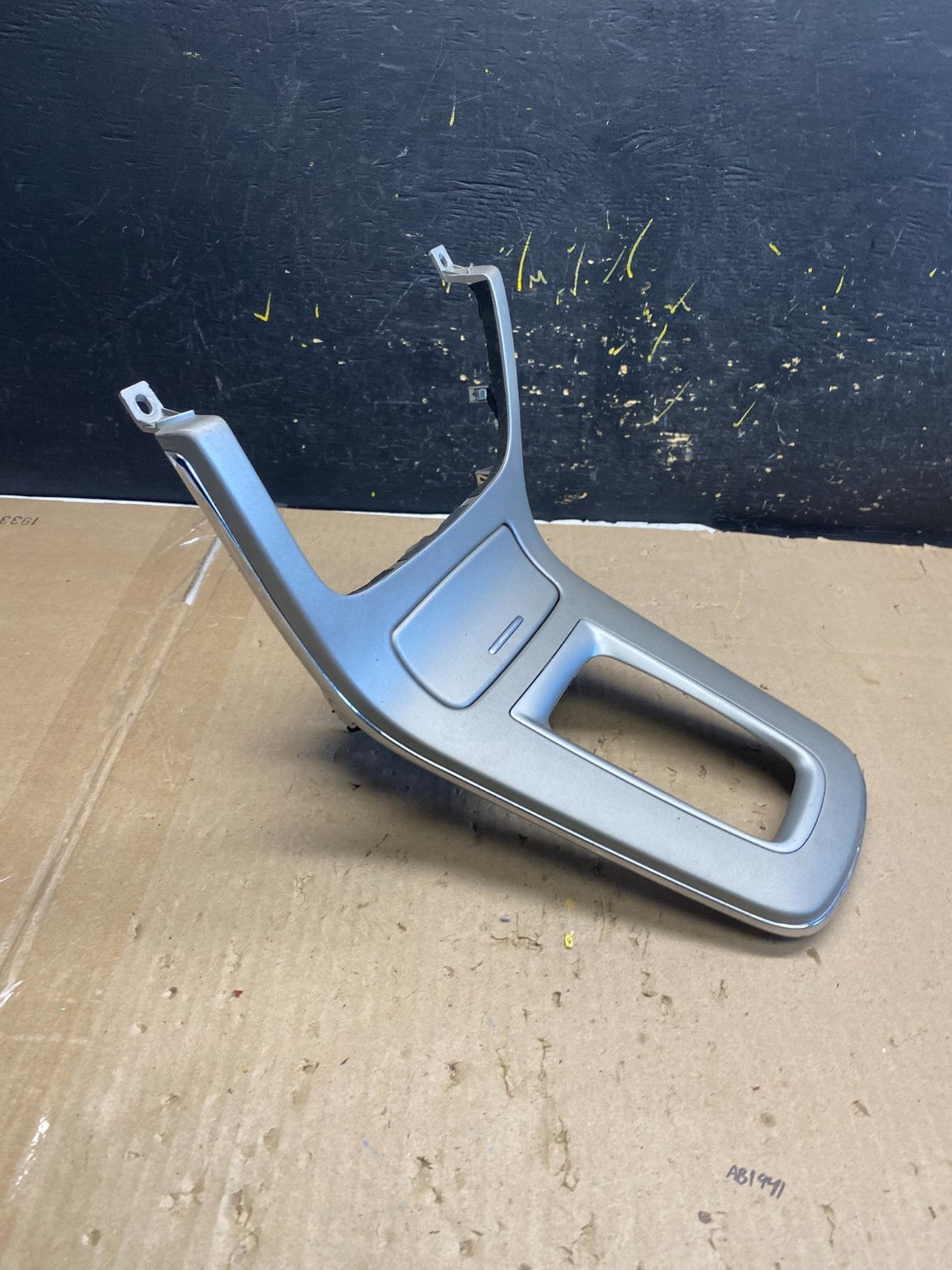 2013-2016 Nissan Sentra Center Console Shifter Trim Bezel Ashtray OEM ab2125  DG2