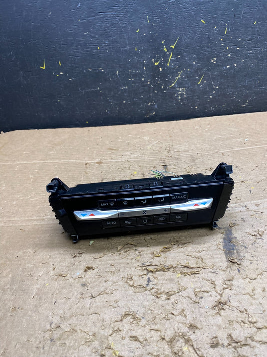 2025 Ford  Explorer A/C Heater Climate Control Panel Trim Oem X1491 DG0