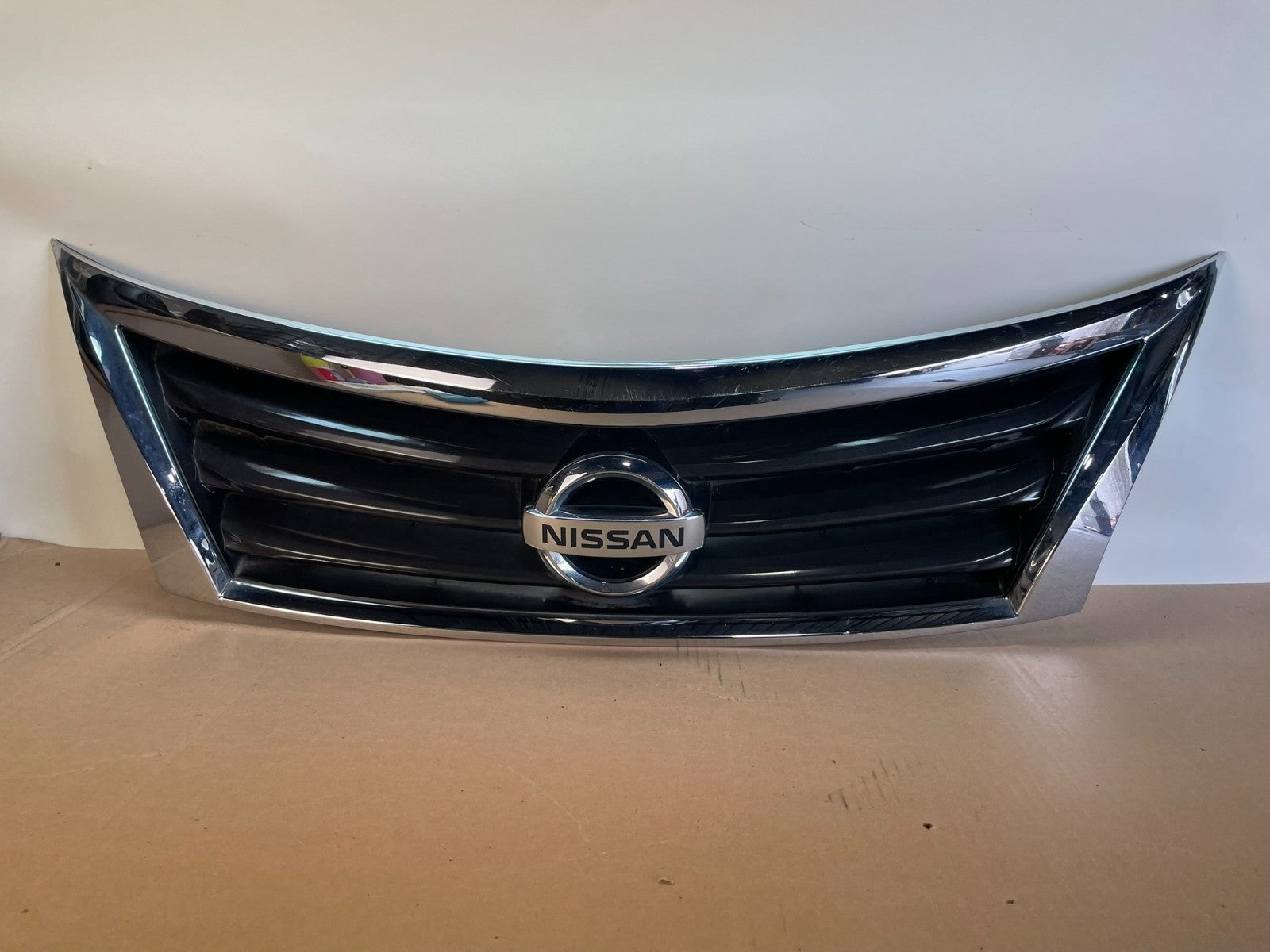 2013 to 2015 Nissan Altima Front Upper Grill Grille Sedan AG0975 DG0